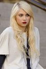 ���������� Taylor Momsen, ������� ��� ����������