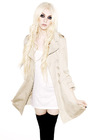 ���������� Taylor Momsen, ������� ��� ����������