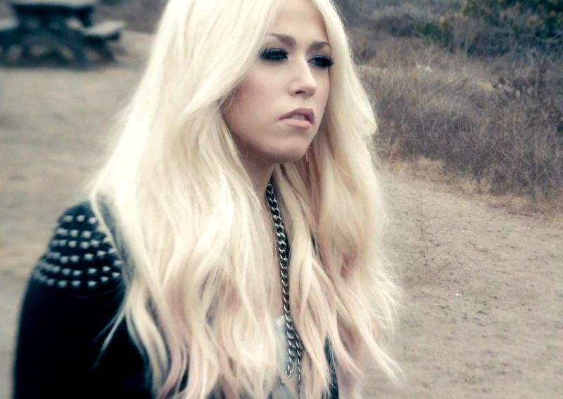 Фотография Amelia Lily 10 из 37