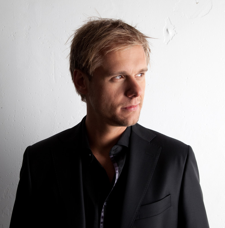 Фотография Armin van Buuren 26 из 49