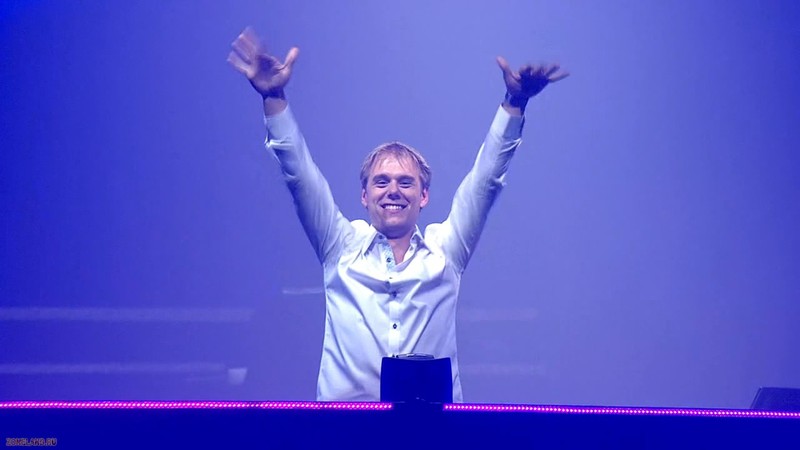 Фотография Armin van Buuren 8 из 49