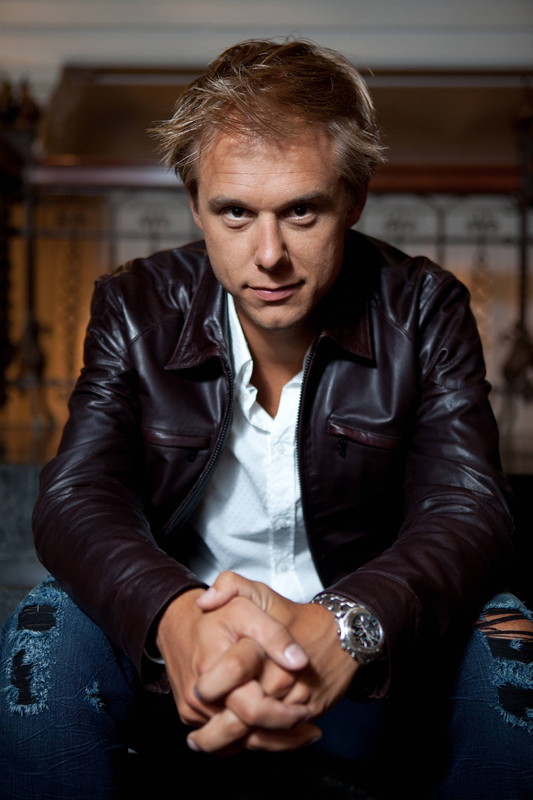 Фотография Armin van Buuren 45 из 49