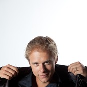 Фотография Armin van Buuren 30 из 49