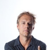 Фотография Armin van Buuren 33 из 49