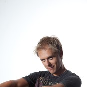 Фотография Armin van Buuren 42 из 49