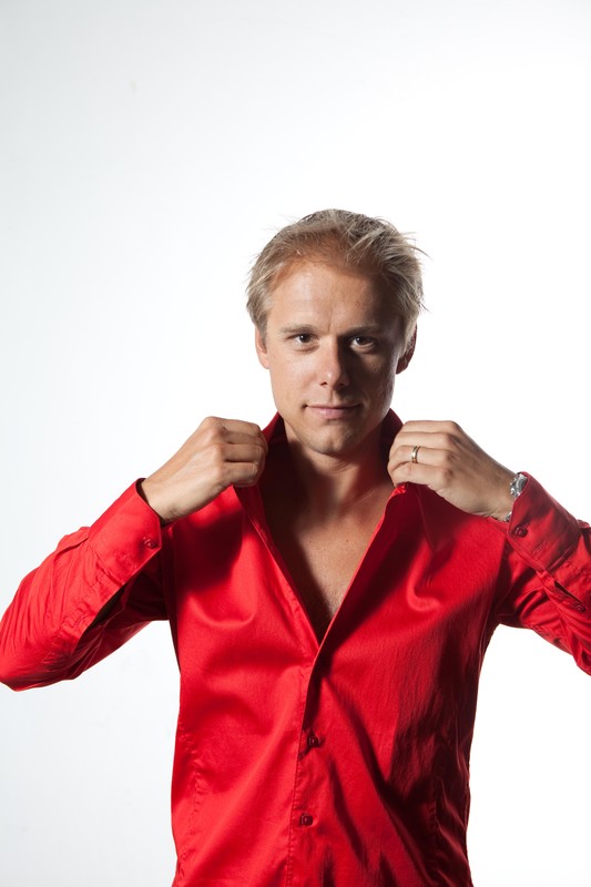 Фотография Armin van Buuren 21 из 49