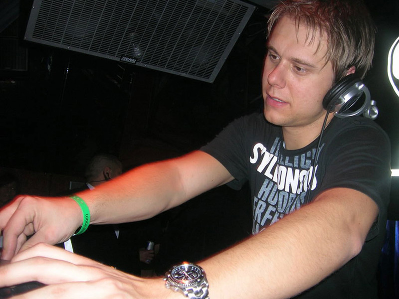 Фотография Armin van Buuren 2 из 49