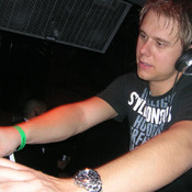 Фотография Armin van Buuren 2 из 49