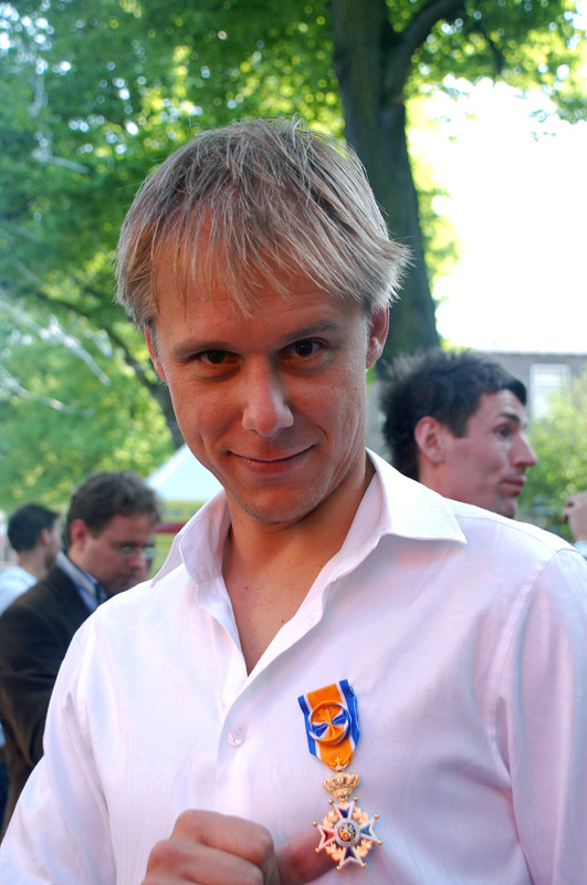 Фотография Armin van Buuren 14 из 49