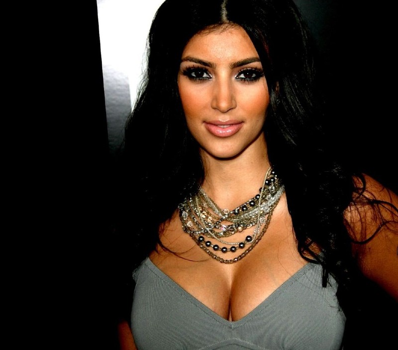 Фотография Kim Kardashian 17 из 61