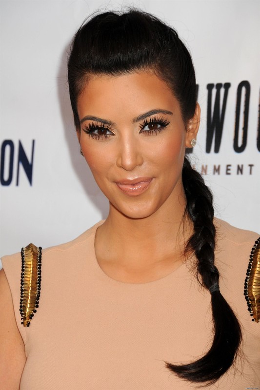 Фотография Kim Kardashian 7 из 61