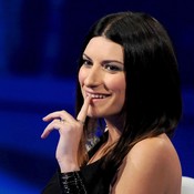 Фотография Laura Pausini 7 из 11