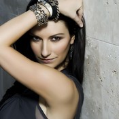 Фотография Laura Pausini 3 из 11