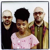 Фотография Morcheeba 1 из 21