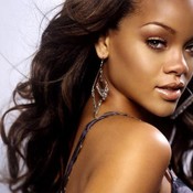 Фотография Rihanna 7 из 230