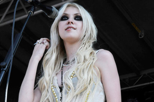 Фотография Taylor Momsen 2 из 20